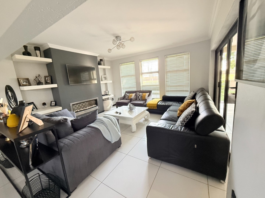 5 Bedroom Property for Sale in Centurion Golf Estate Gauteng