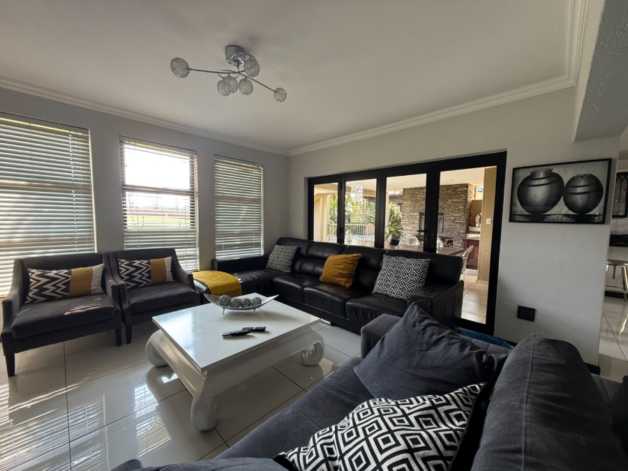 5 Bedroom Property for Sale in Centurion Golf Estate Gauteng