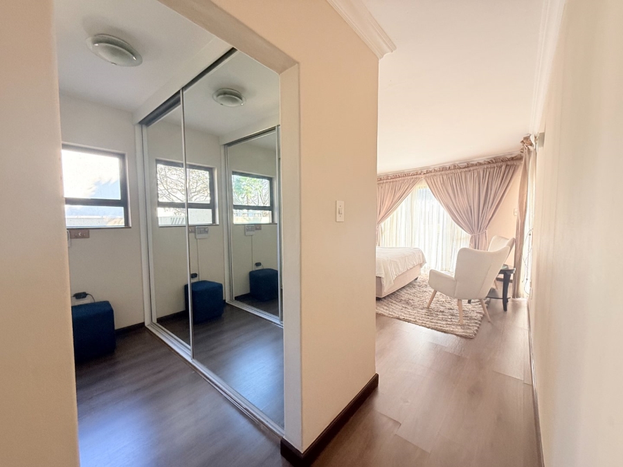5 Bedroom Property for Sale in Centurion Golf Estate Gauteng