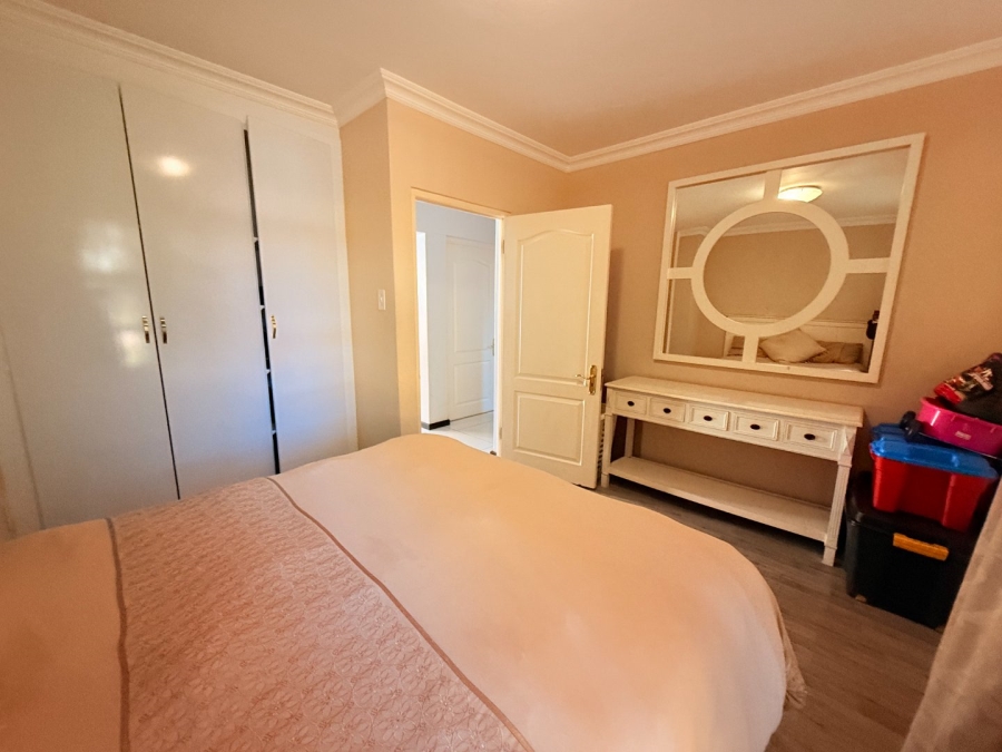 5 Bedroom Property for Sale in Centurion Golf Estate Gauteng