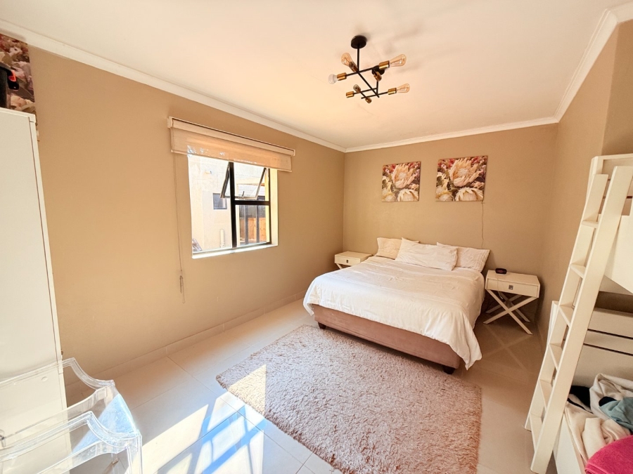 5 Bedroom Property for Sale in Centurion Golf Estate Gauteng
