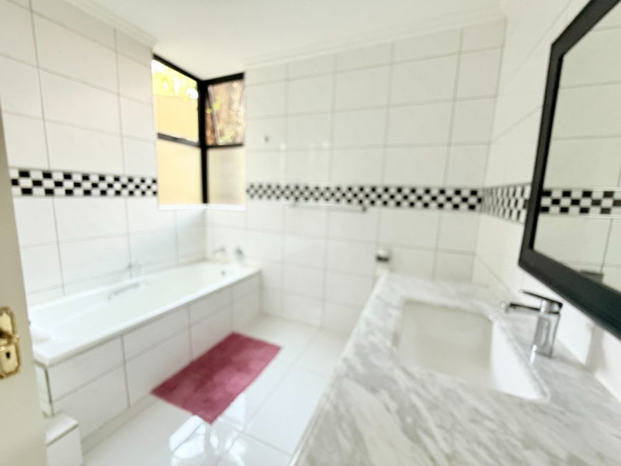 5 Bedroom Property for Sale in Centurion Golf Estate Gauteng