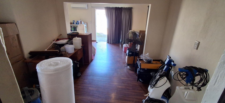 6 Bedroom Property for Sale in Garsfontein Gauteng