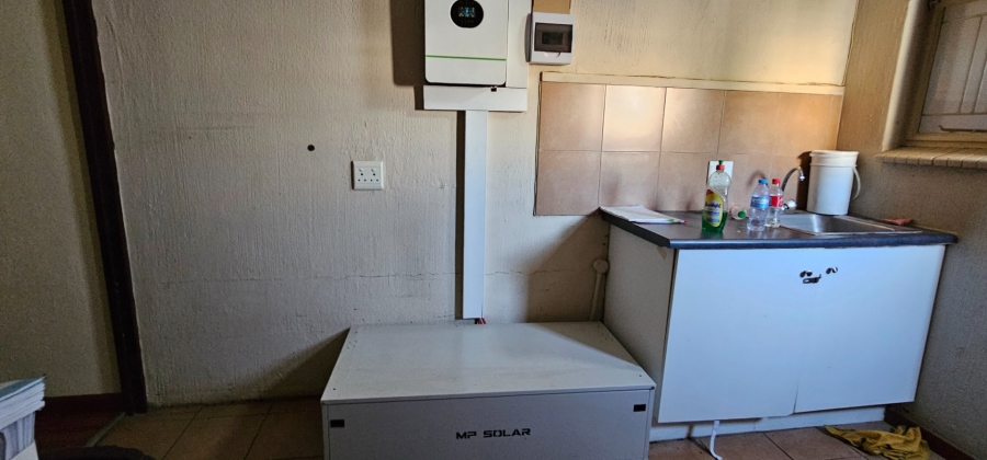 6 Bedroom Property for Sale in Garsfontein Gauteng
