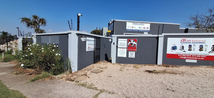 6 Bedroom Property for Sale in Garsfontein Gauteng