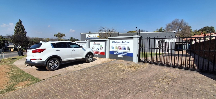 6 Bedroom Property for Sale in Garsfontein Gauteng
