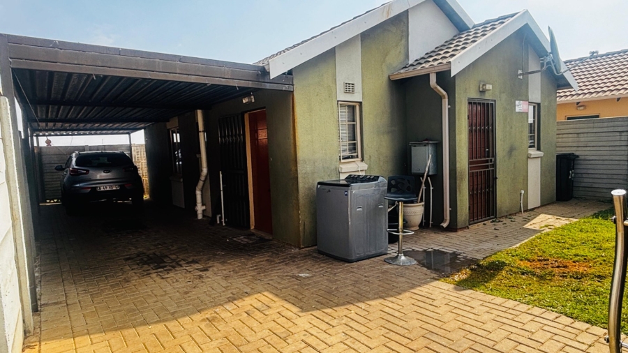3 Bedroom Property for Sale in Sky City Gauteng