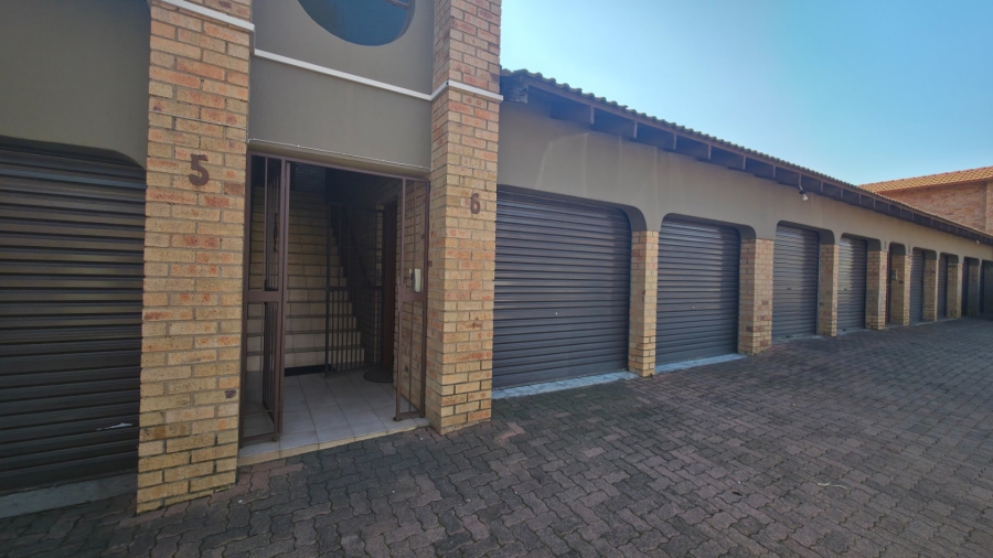 3 Bedroom Property for Sale in New Redruth Gauteng