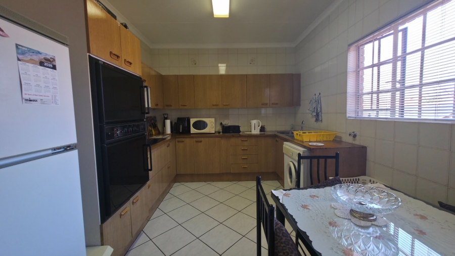 3 Bedroom Property for Sale in New Redruth Gauteng