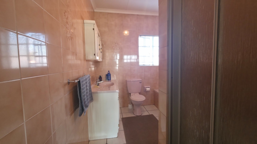 3 Bedroom Property for Sale in New Redruth Gauteng