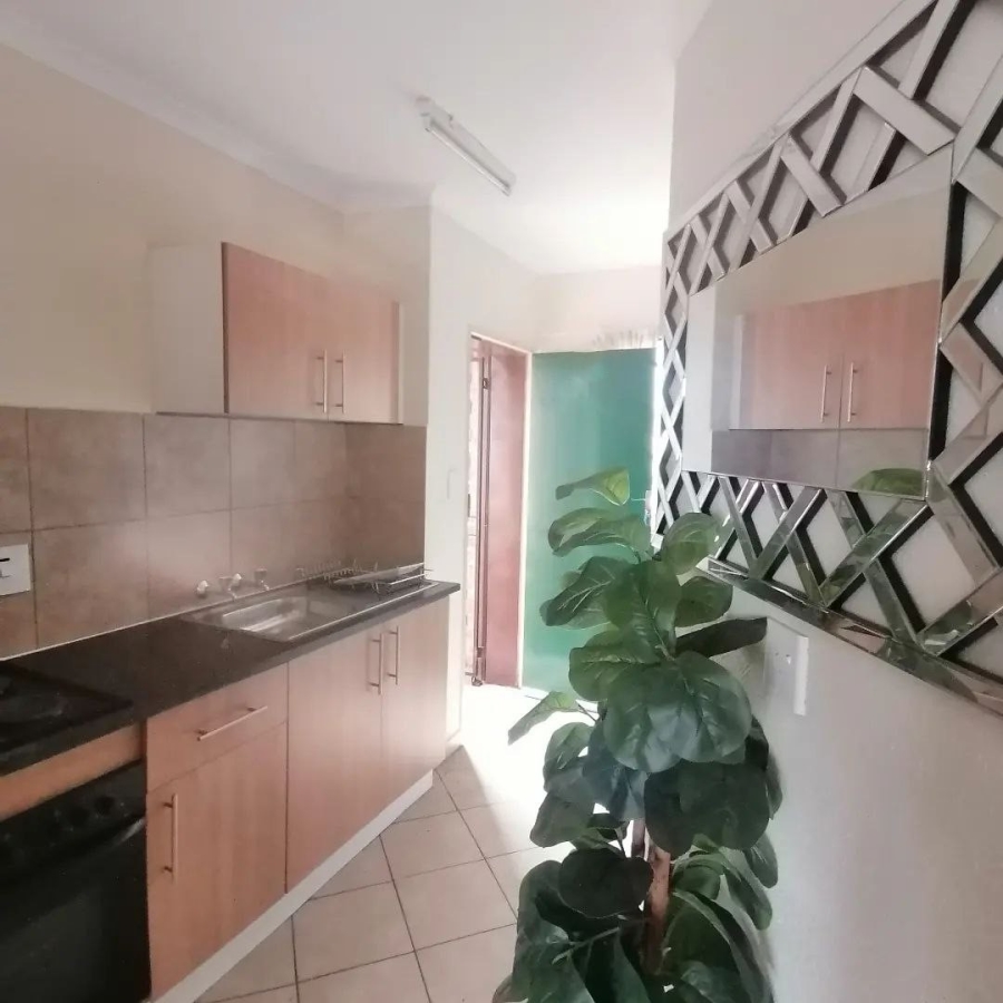2 Bedroom Property for Sale in Rua Vista Gauteng