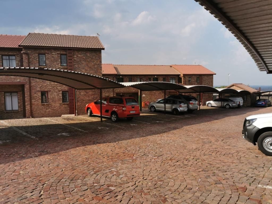 2 Bedroom Property for Sale in Rua Vista Gauteng