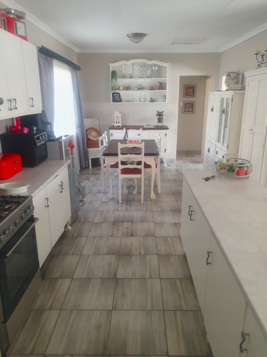 2 Bedroom Property for Sale in Eldoraigne Gauteng