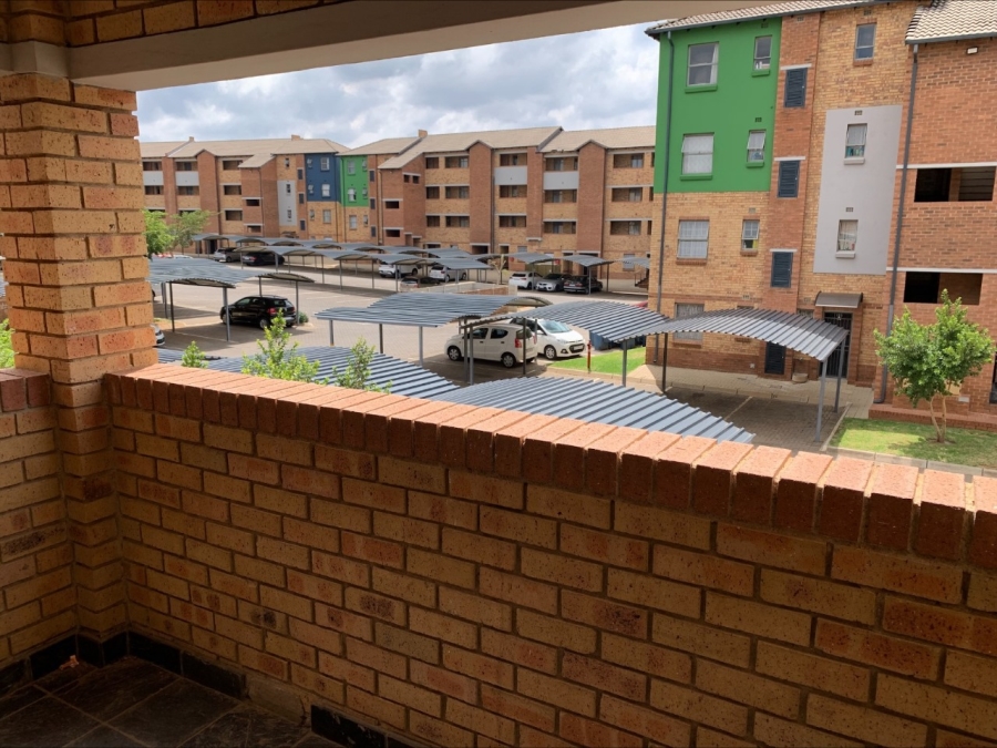 2 Bedroom Property for Sale in Heuweloord Gauteng