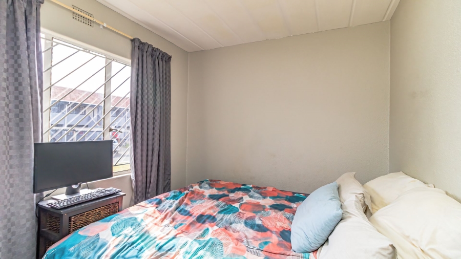 2 Bedroom Property for Sale in Glen Marais Gauteng