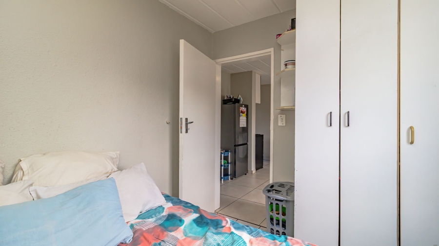 2 Bedroom Property for Sale in Glen Marais Gauteng
