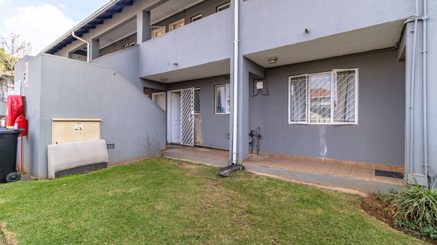 2 Bedroom Property for Sale in Glen Marais Gauteng