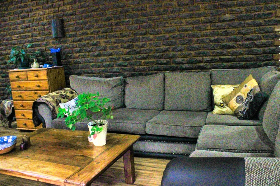 3 Bedroom Property for Sale in Garsfontein Gauteng