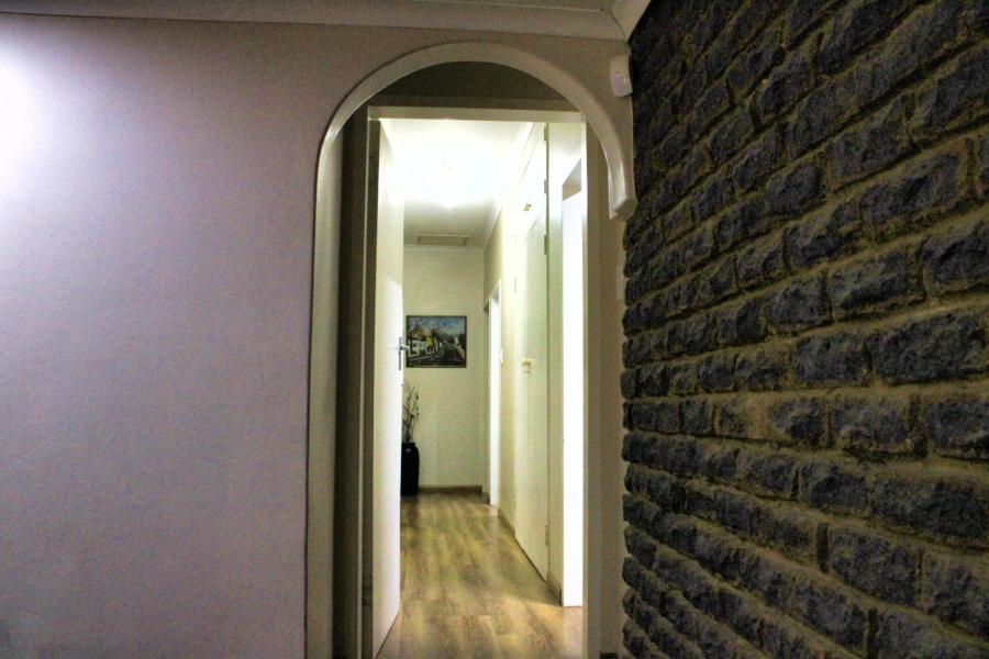 3 Bedroom Property for Sale in Garsfontein Gauteng