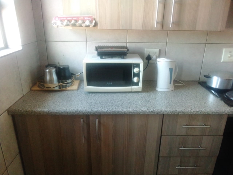 2 Bedroom Property for Sale in Pretoria North Gauteng
