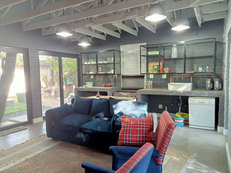 To Let 4 Bedroom Property for Rent in Kew Gauteng