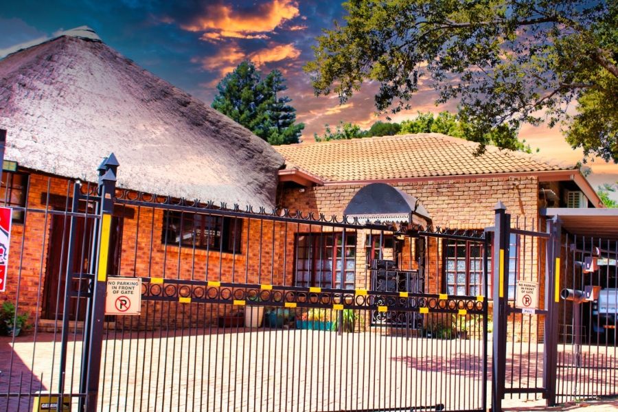 3 Bedroom Property for Sale in Faerie Glen Gauteng