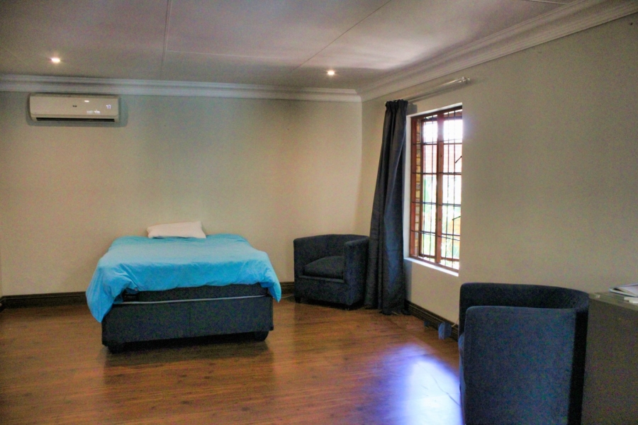 3 Bedroom Property for Sale in Faerie Glen Gauteng
