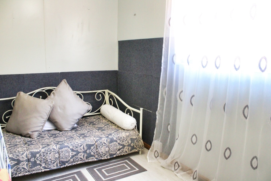 3 Bedroom Property for Sale in Faerie Glen Gauteng