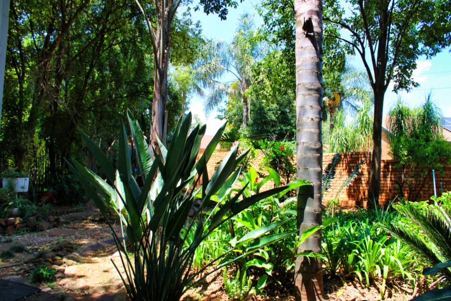 3 Bedroom Property for Sale in Faerie Glen Gauteng