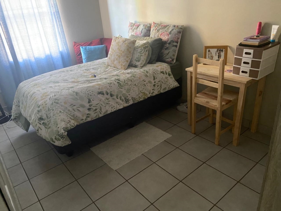 2 Bedroom Property for Sale in Heuweloord Gauteng