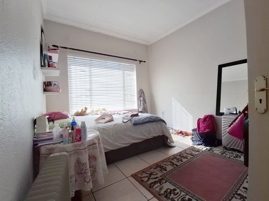 3 Bedroom Property for Sale in Glenvista Gauteng