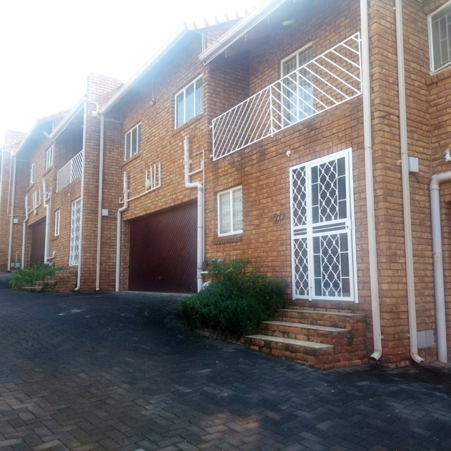 3 Bedroom Property for Sale in Glenvista Gauteng