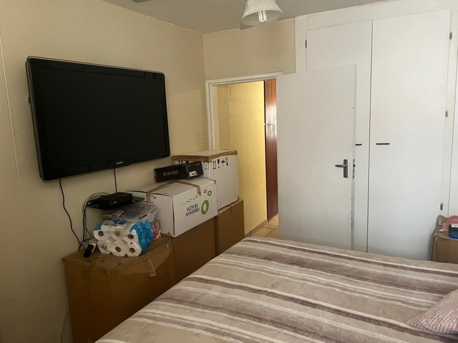 2 Bedroom Property for Sale in Pretoria North Gauteng