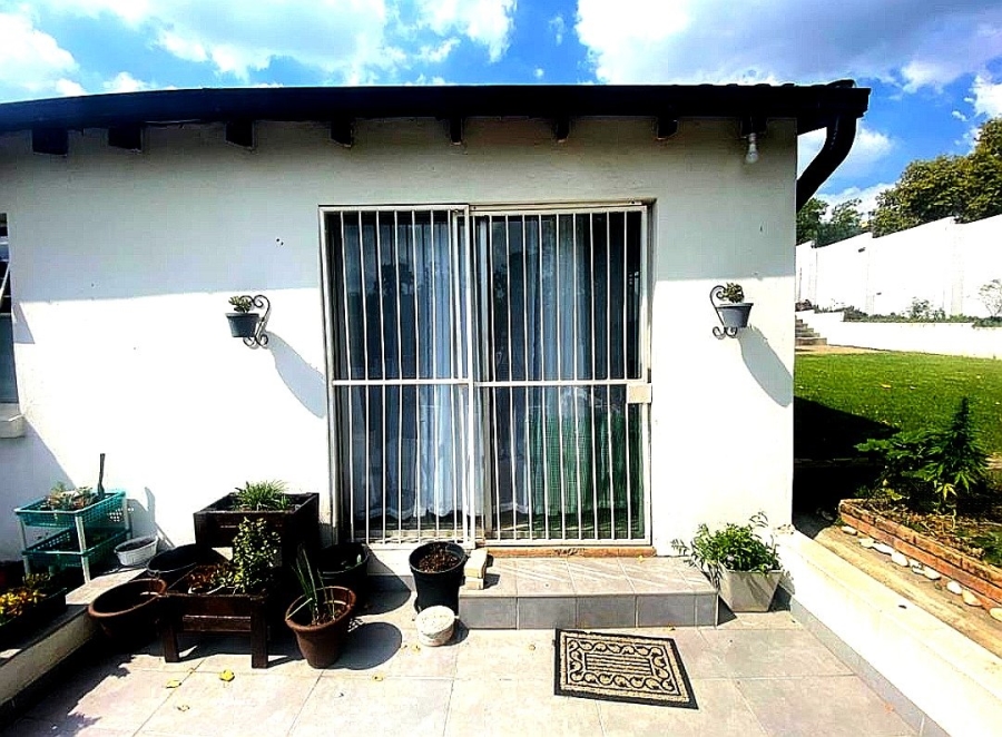 7 Bedroom Property for Sale in Bryanston West Gauteng