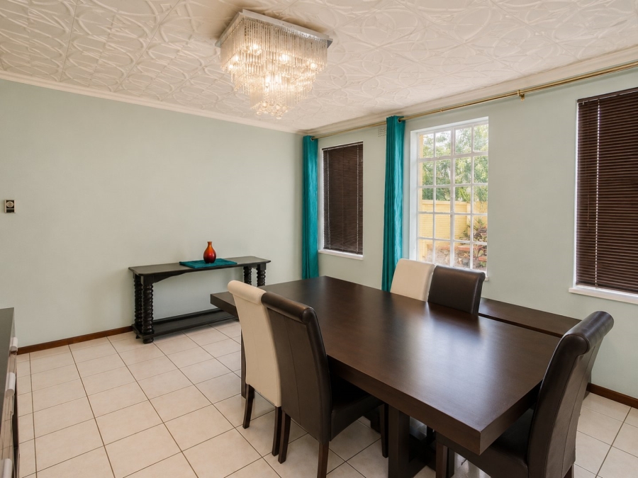 5 Bedroom Property for Sale in Eden Glen Gauteng