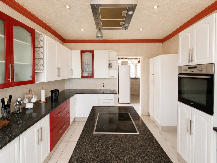 5 Bedroom Property for Sale in Eden Glen Gauteng