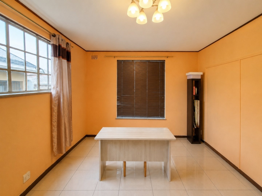 5 Bedroom Property for Sale in Eden Glen Gauteng