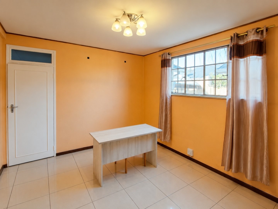 5 Bedroom Property for Sale in Eden Glen Gauteng