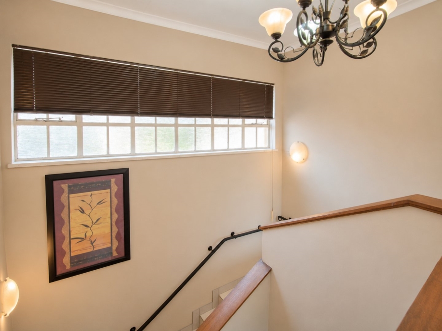 5 Bedroom Property for Sale in Eden Glen Gauteng