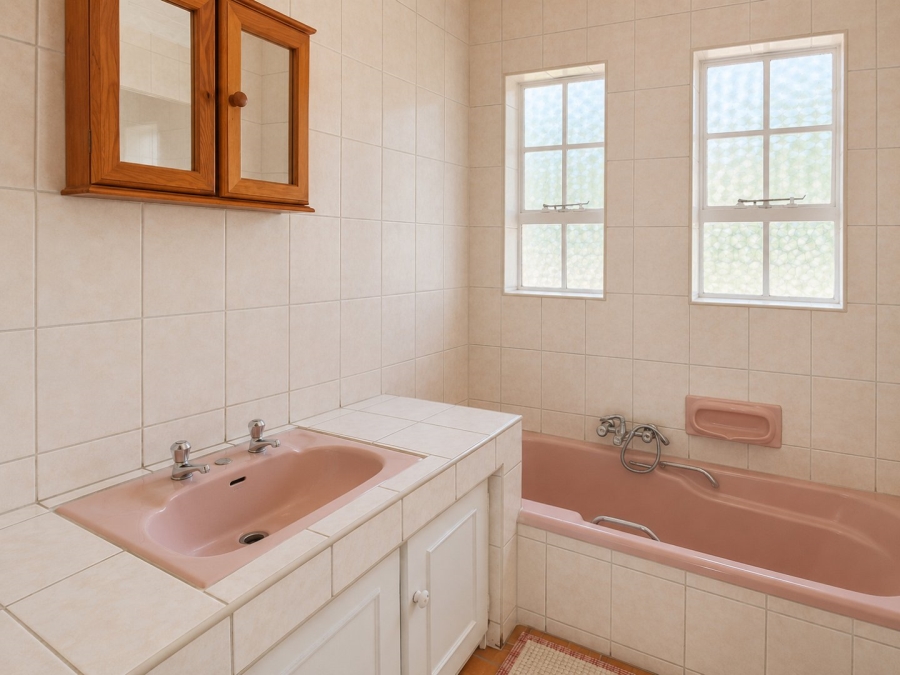 5 Bedroom Property for Sale in Eden Glen Gauteng