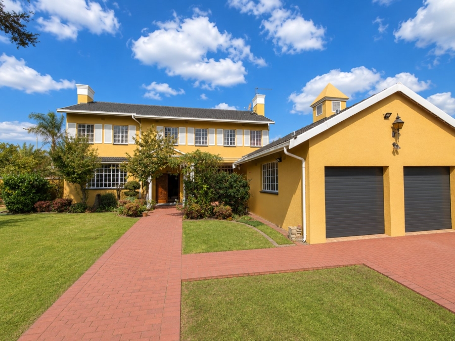 5 Bedroom Property for Sale in Eden Glen Gauteng