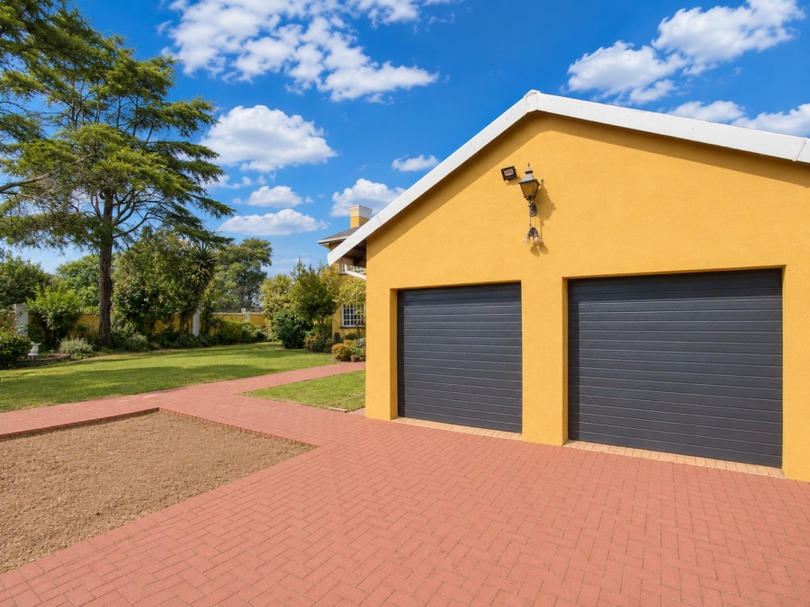 5 Bedroom Property for Sale in Eden Glen Gauteng