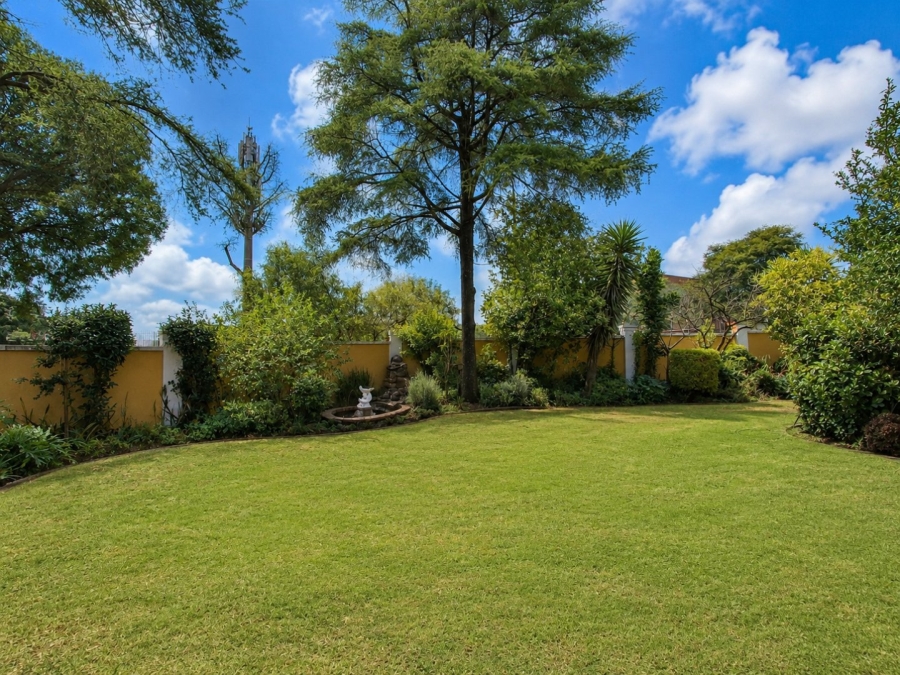 5 Bedroom Property for Sale in Eden Glen Gauteng