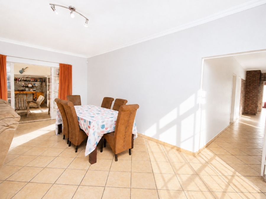 Commercial Property for Sale in Zandfontein AH Gauteng
