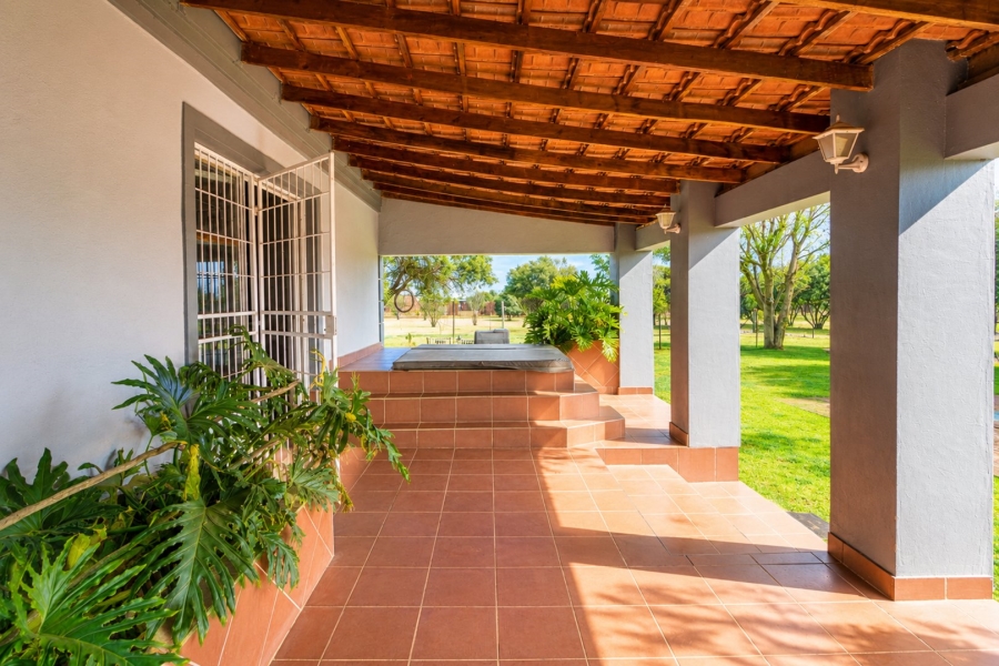 Commercial Property for Sale in Zandfontein AH Gauteng