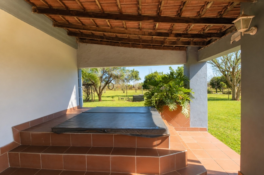 Commercial Property for Sale in Zandfontein AH Gauteng