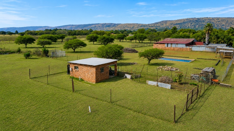 Commercial Property for Sale in Zandfontein AH Gauteng