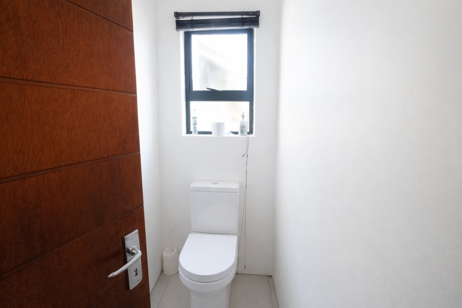 To Let 3 Bedroom Property for Rent in Fourways Gauteng