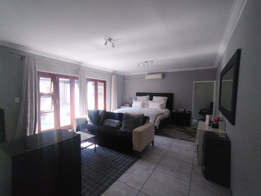 To Let 3 Bedroom Property for Rent in Fourways Gauteng