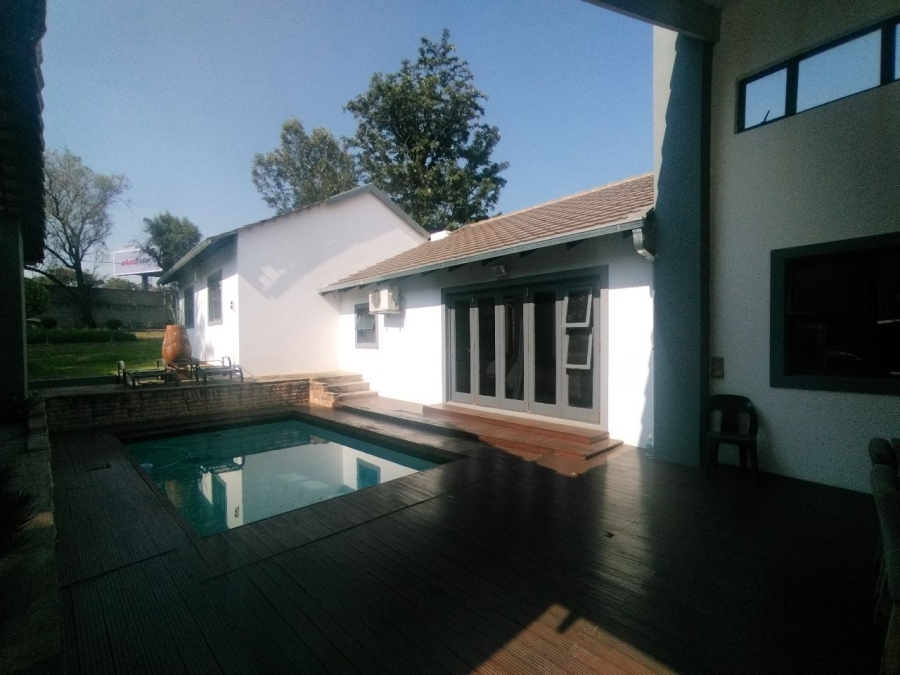 To Let 3 Bedroom Property for Rent in Fourways Gauteng